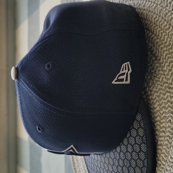 New Era Dallas Cowboys Fitted Hat - Picture 3 of 5